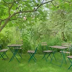 Friends And Familly Guest - Gare - Jardin - Combles Et Vous Apartment *
