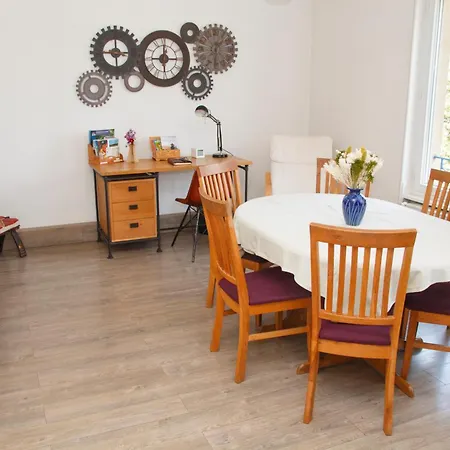 Grand duplex familial 113 m - Jardin - Colmar Gare - Jusqu'à 8 pers Appartement *